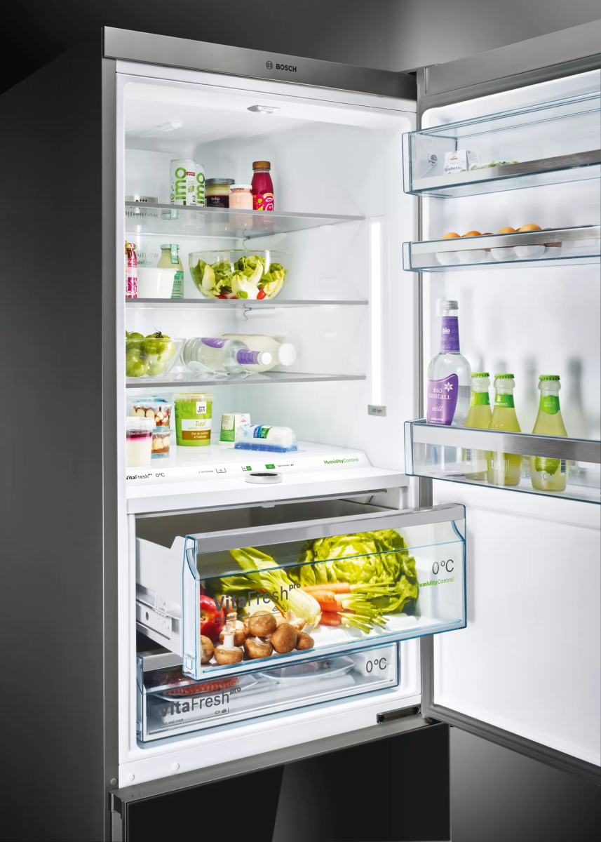Đèn LED chiếu sáng: Nội thất bên trong tủ lạnh của bạn được chiếu sáng 1 cách rõ nhất